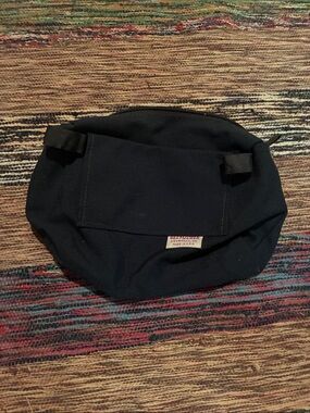Bea Maurer pouch